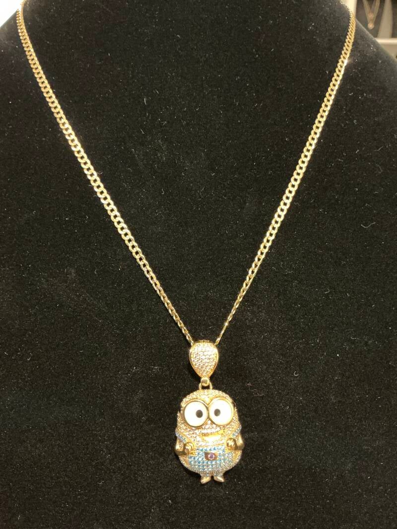 CADENA CUBANA CON MINION