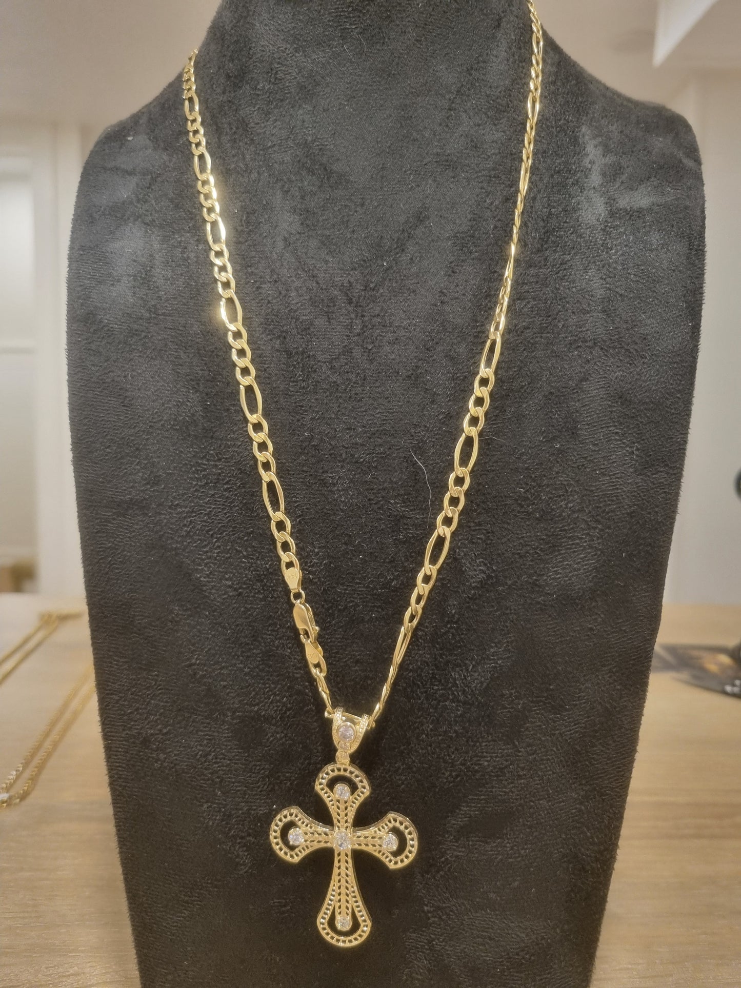 Cadena 14K con dije de crucifijo