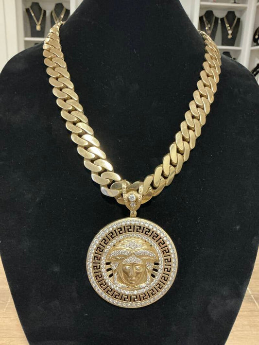 CADENA CUBANA SEMISOLIDA CON MEDALLA VERSACE